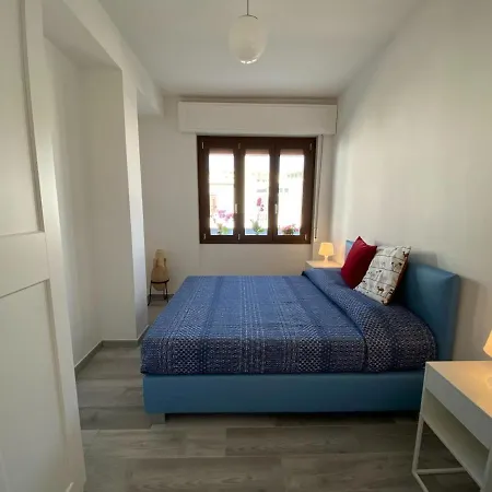 Apartment Terrazza Lungomare Valencia *